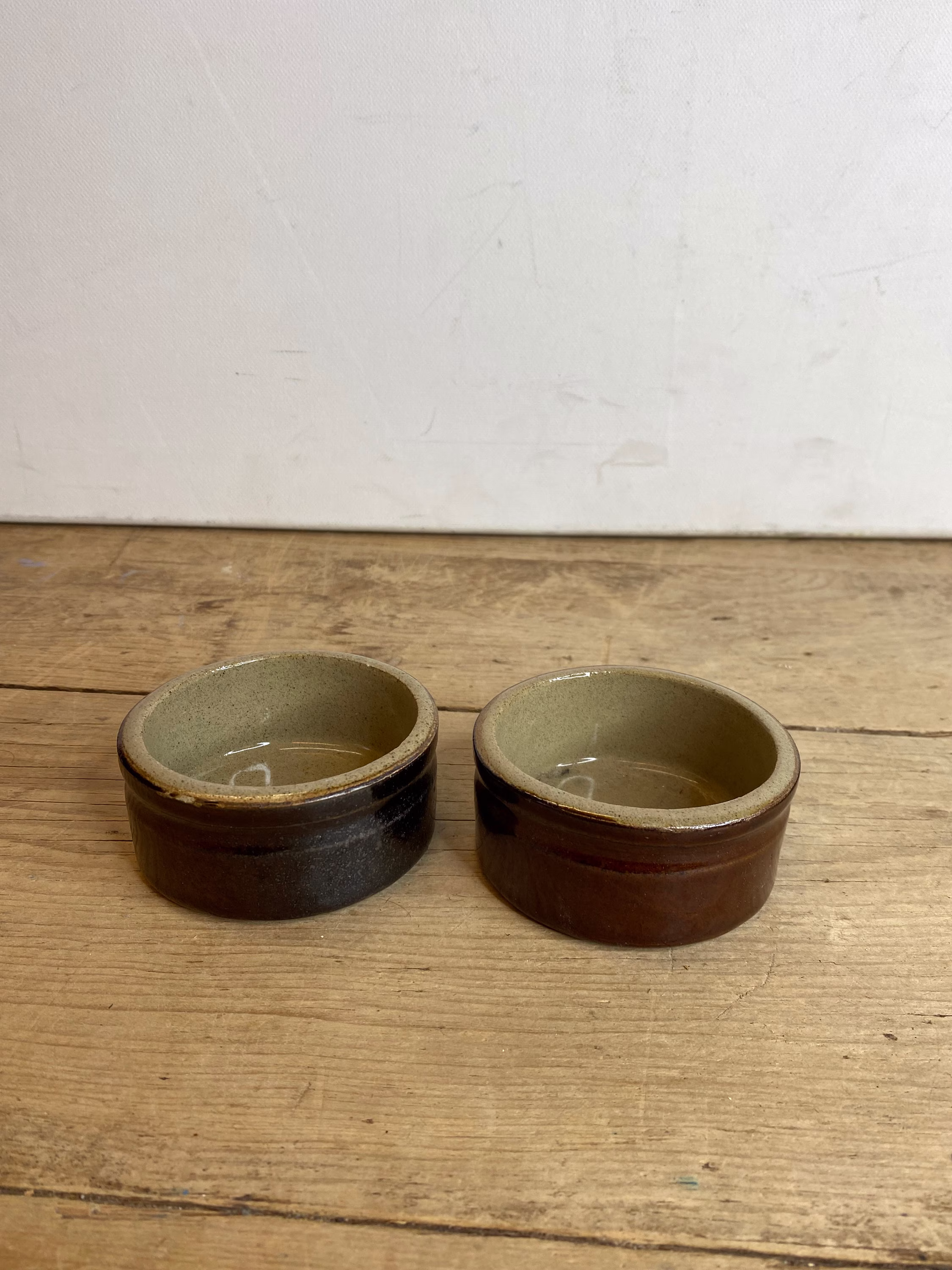 Vintage Pair Of Small Moira Ramekins/Salt Dish Brown Glazed in Good Condition