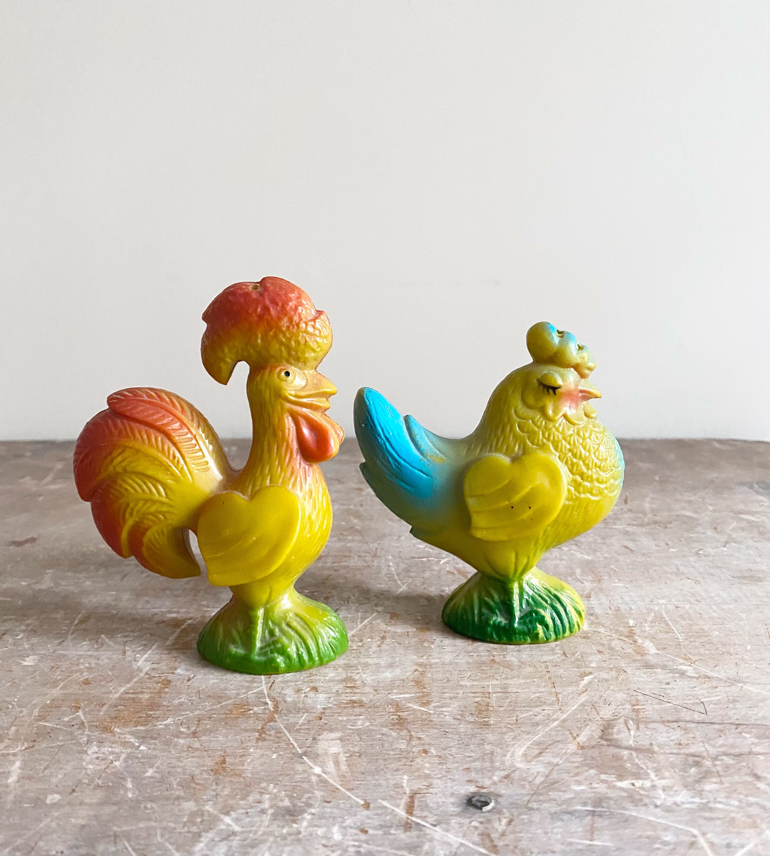 Vintage Salt & Pepper Shakers - Rooster Hen Celluloid Country Kitchen Made in Hong Kong