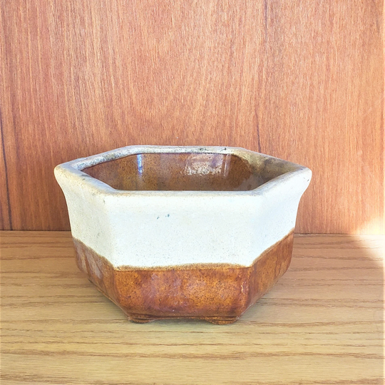 Haeger Pottery Two-Tone White Caramel Hexagon Planter 4002 Usa Ceramic 6 Footed 6