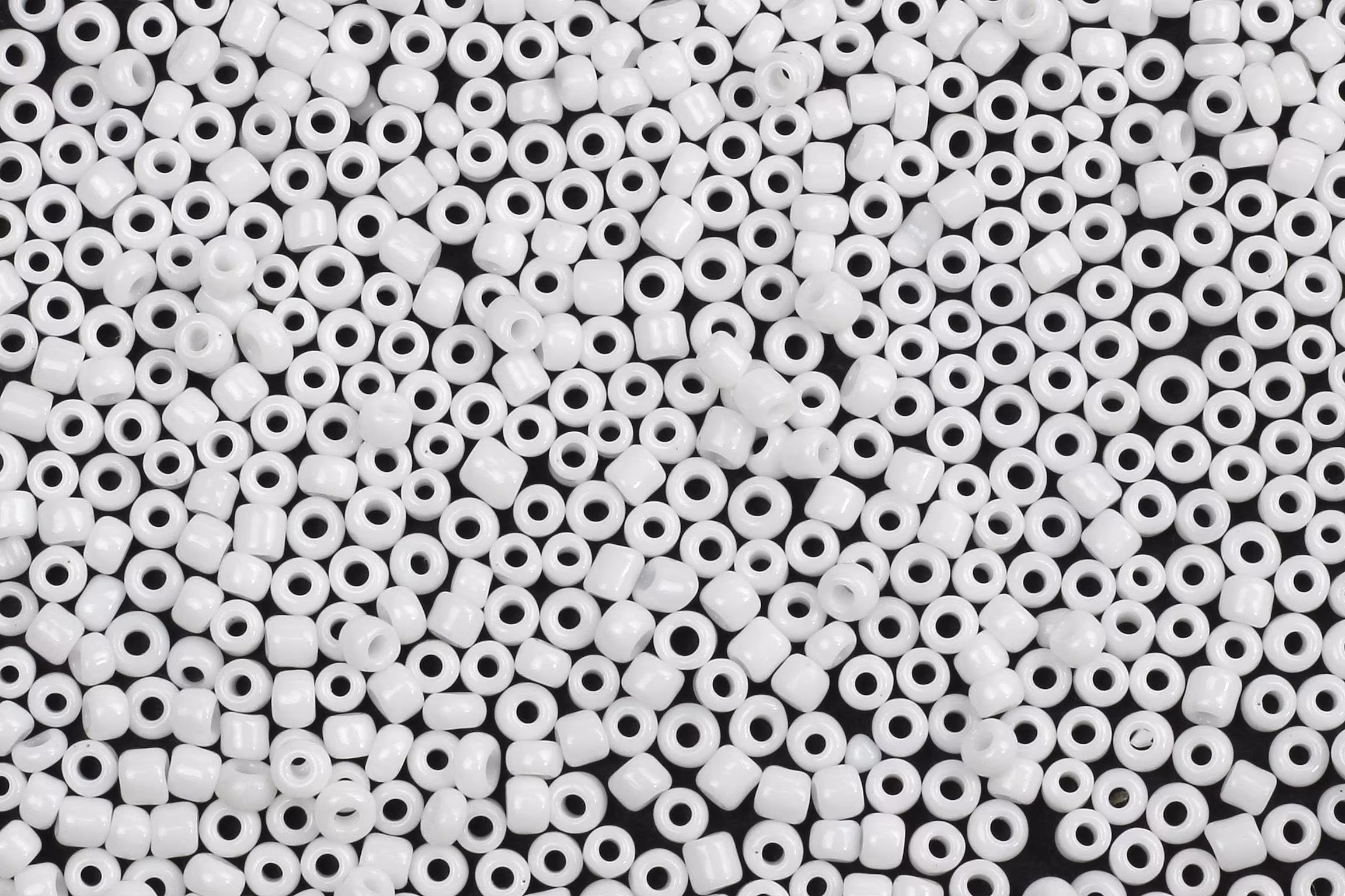 Size 11/0 Opaque White Seed Beads, 10G Tiny Beads For Jewellery Making, Embroidery, Bead Weaving