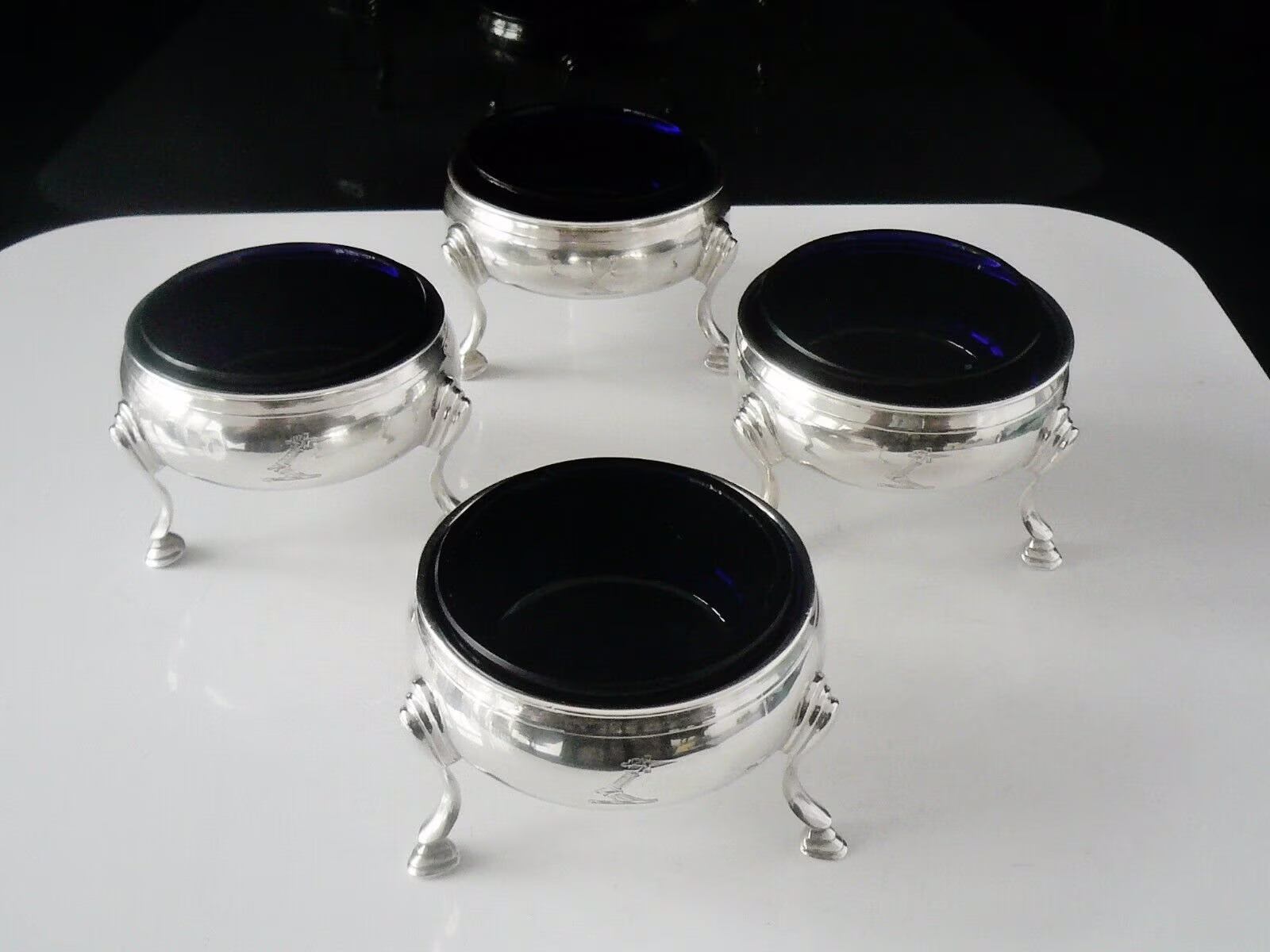 Silver Salt Cauldrons, Sterling, Set 4, Antique, Crested, Condiment, English, Hallmarked London 1784/85, Intaglio Duty On Two, Ref543Q