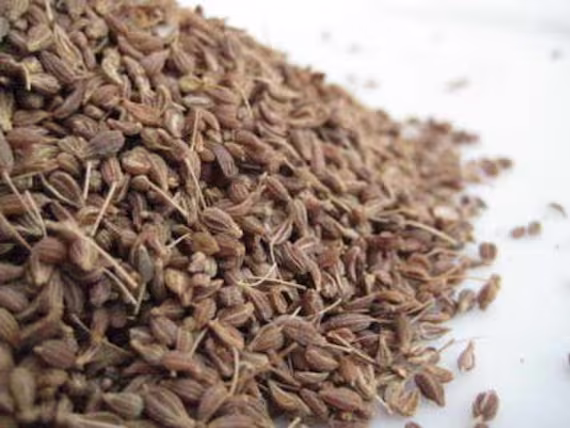 Aniseed - Whole Seed Or Fine Ground Powder Pimpinella Anisum Culinary Spices