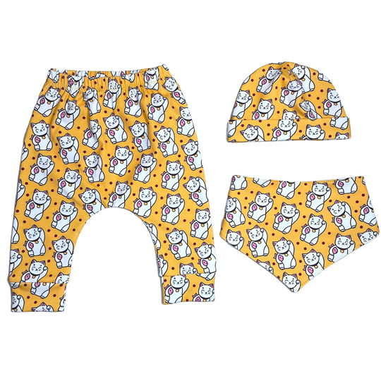 Organic New Baby Gift Set - Lucky Cat | Maneki Neko 0-3 Months Or 3-6 Leggings, Hat, Bib & Mitts Japanese Style Kawaii