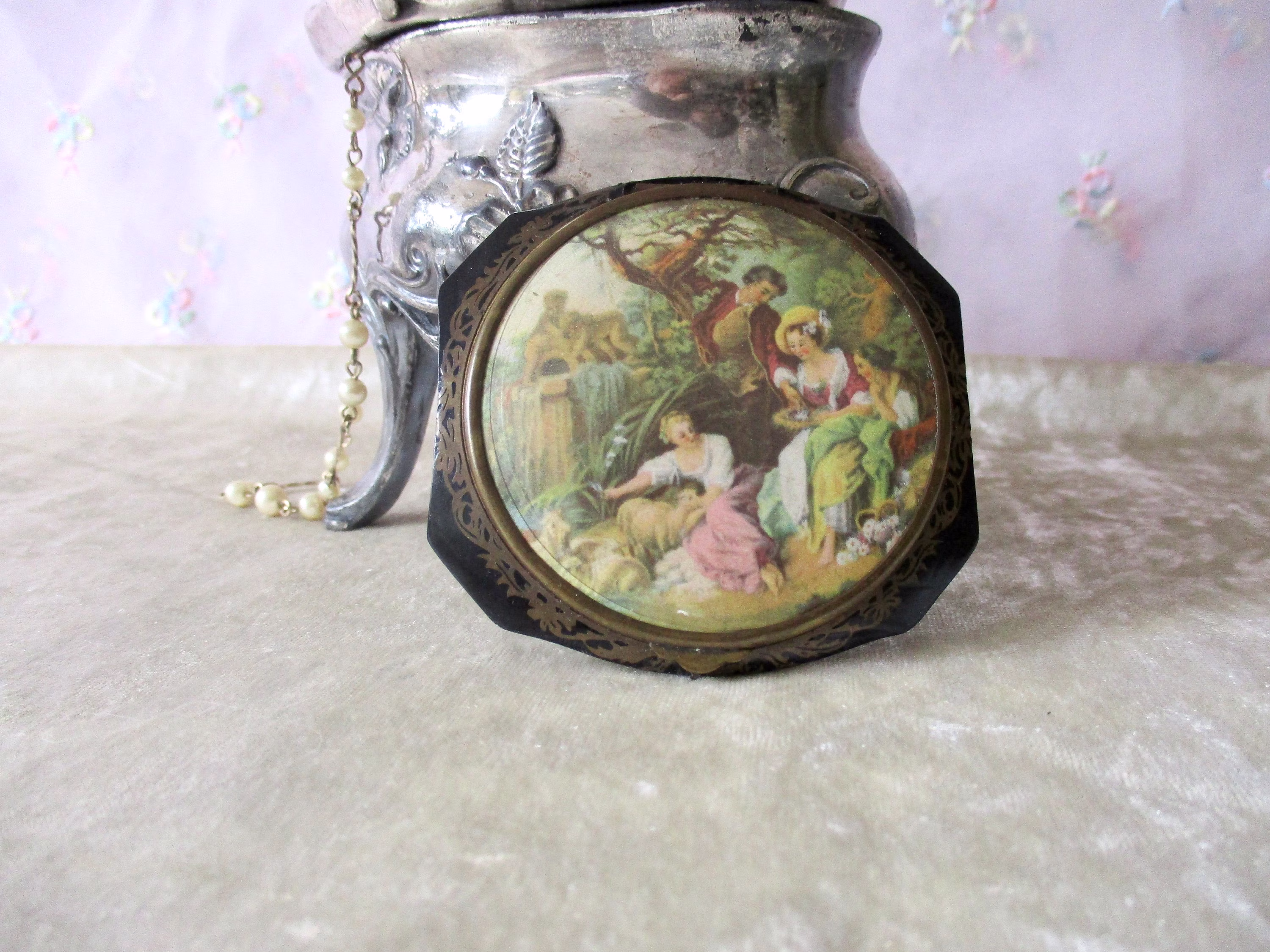 Vintage Collectable Black Celluloid Powder Compact With Victorian Scene