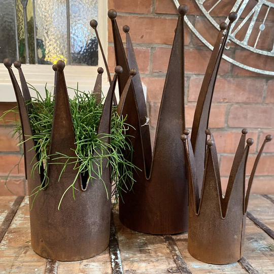 Set Of Three Rusted Crown Planters