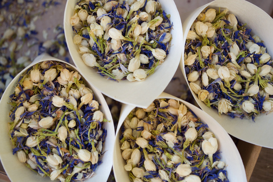 Organic Jasmine & Blue Cornflower Confetti, Biodegradable Wedding Confetti, Confetti Cones, Real Flowers