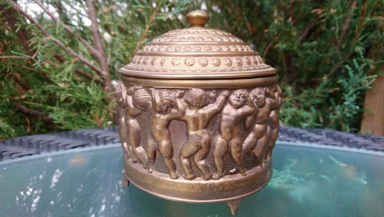 Vintage 1930S P.n.c.w. Made in Usa I Love You Truly Music Heavy Metal Lidded Makeup Powder Or Hide Away, Musical Trinket Mirrored Box