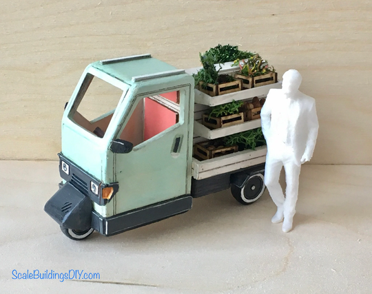 124 Tuk-Tuk Ape Transporter Miniature Kit Model