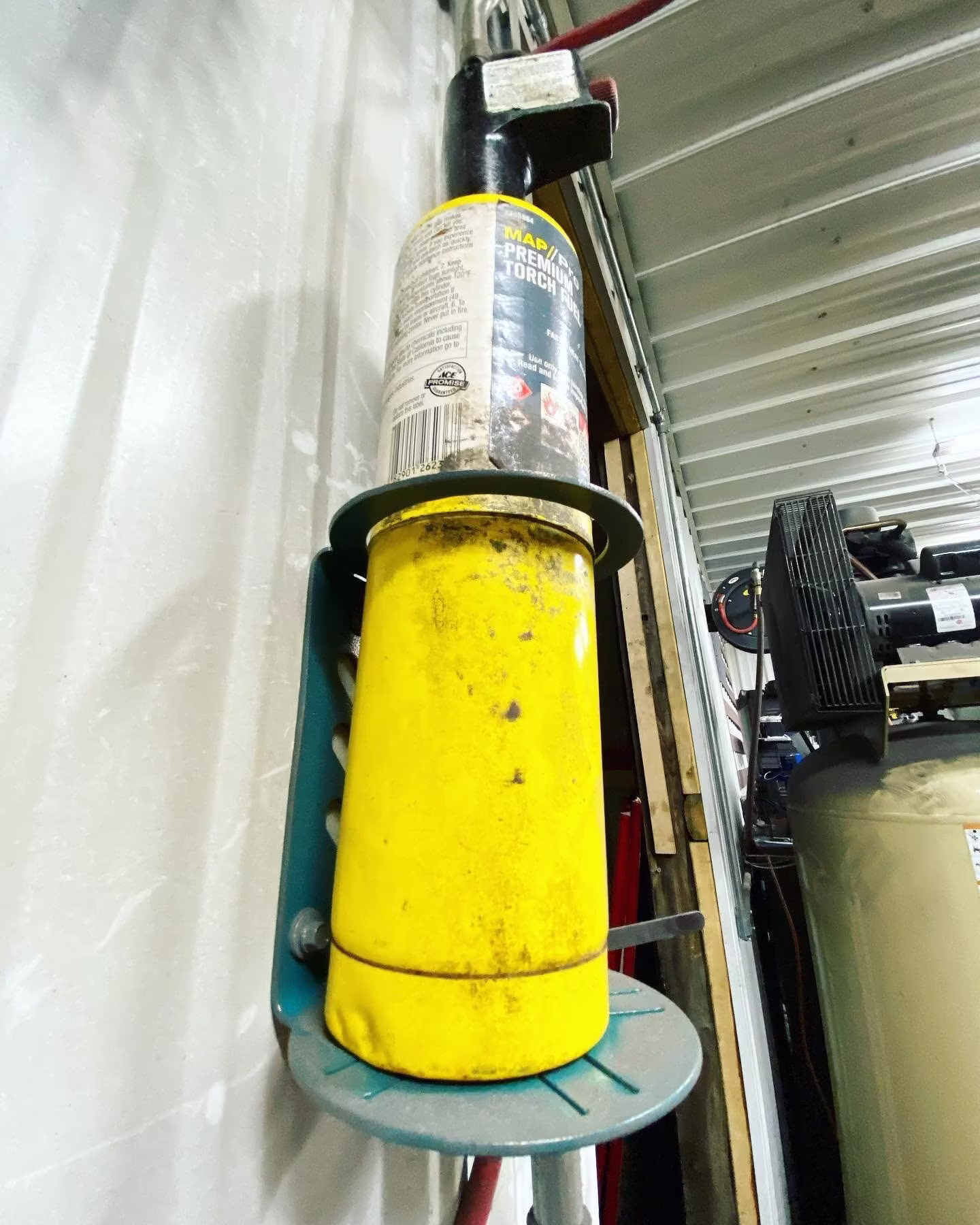 Propane Torch Bottle Holder- Map Gas Holder - Metal Tool Shop Organization -Tool -Garage 5S