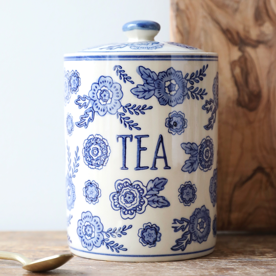 Blue Willow Tea Storage Jar