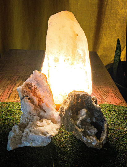 Himalayan Salt Lamp with Light Kit