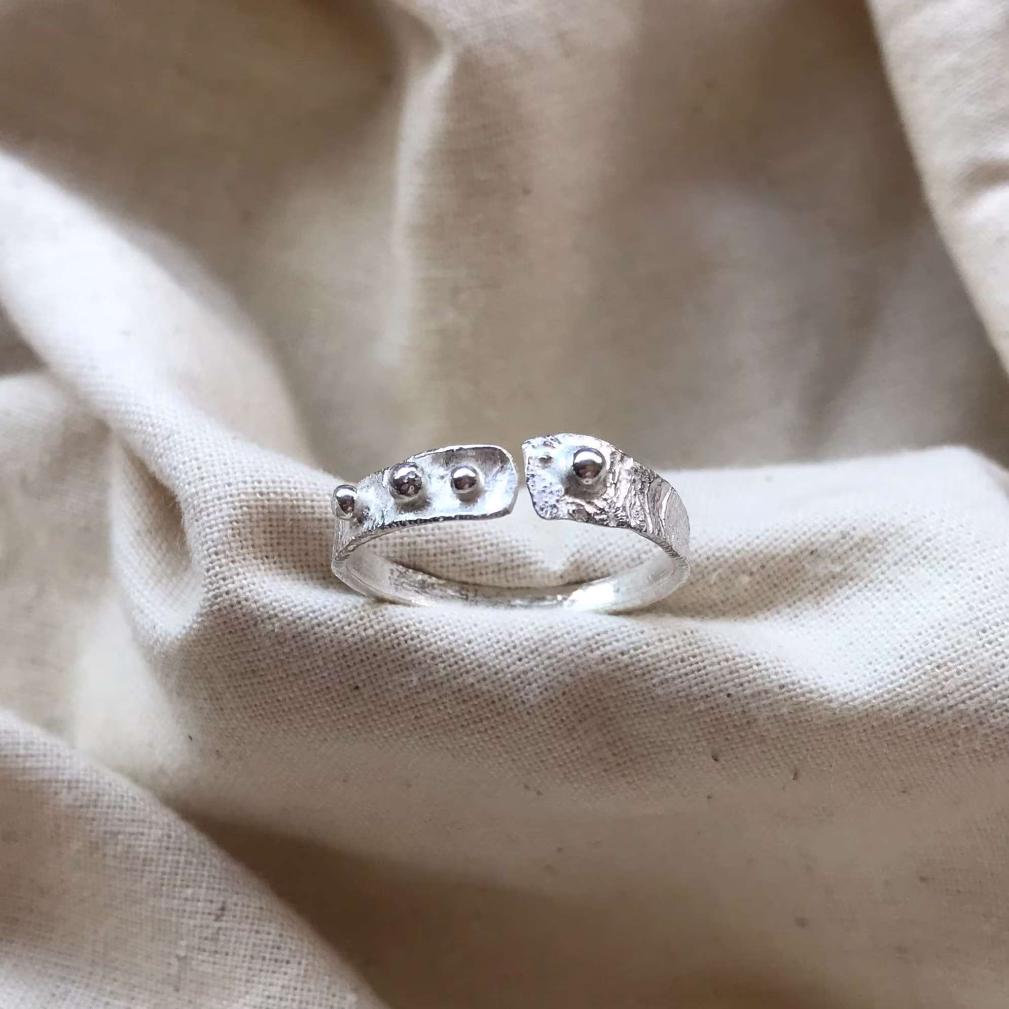 Silver Seaweed Organic Open Ring