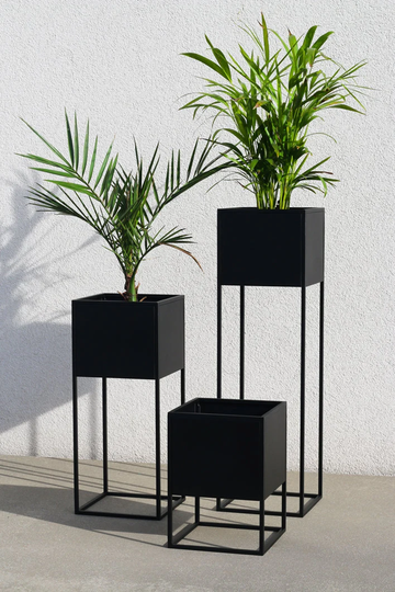 Planter With Stand - Mississippi Black