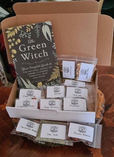 Witchcraft Green Witch Book & Herb Box, Beginners Herbal Kit, Pagan, Wiccan