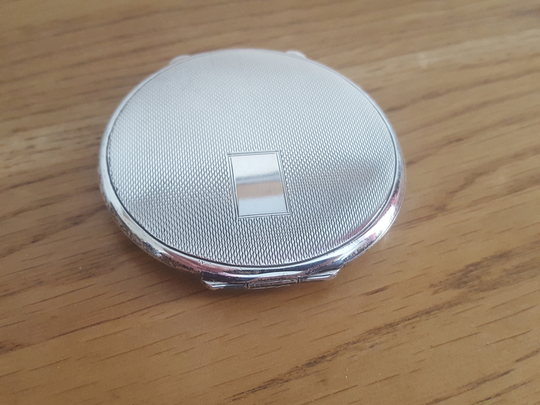 Vintage Solid Silver Powder Compact, 1946, Face Powder, Make Up, Womens Beauty, Toiletries, Vanity