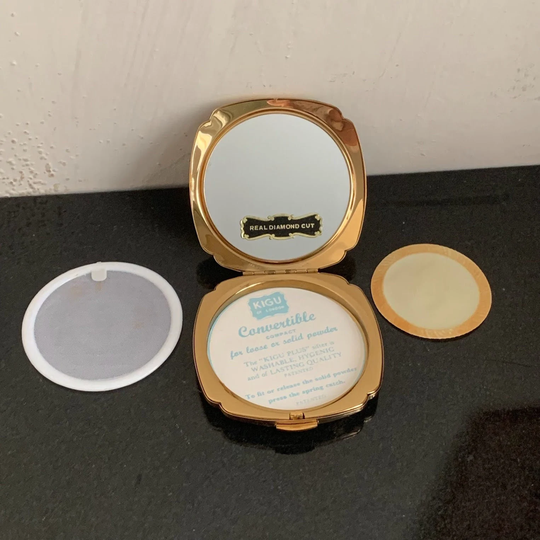 Vintage Kigu Powder Compact | Unused With Sifter Diamond Cut Gold Tone Made in England 1960's