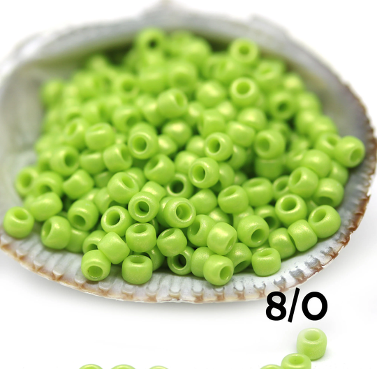 Light Green Toho Seed Beads Size 8/0 Hybrid Sueded Gold Sour Apple Y622 Rocailles 10G - S268