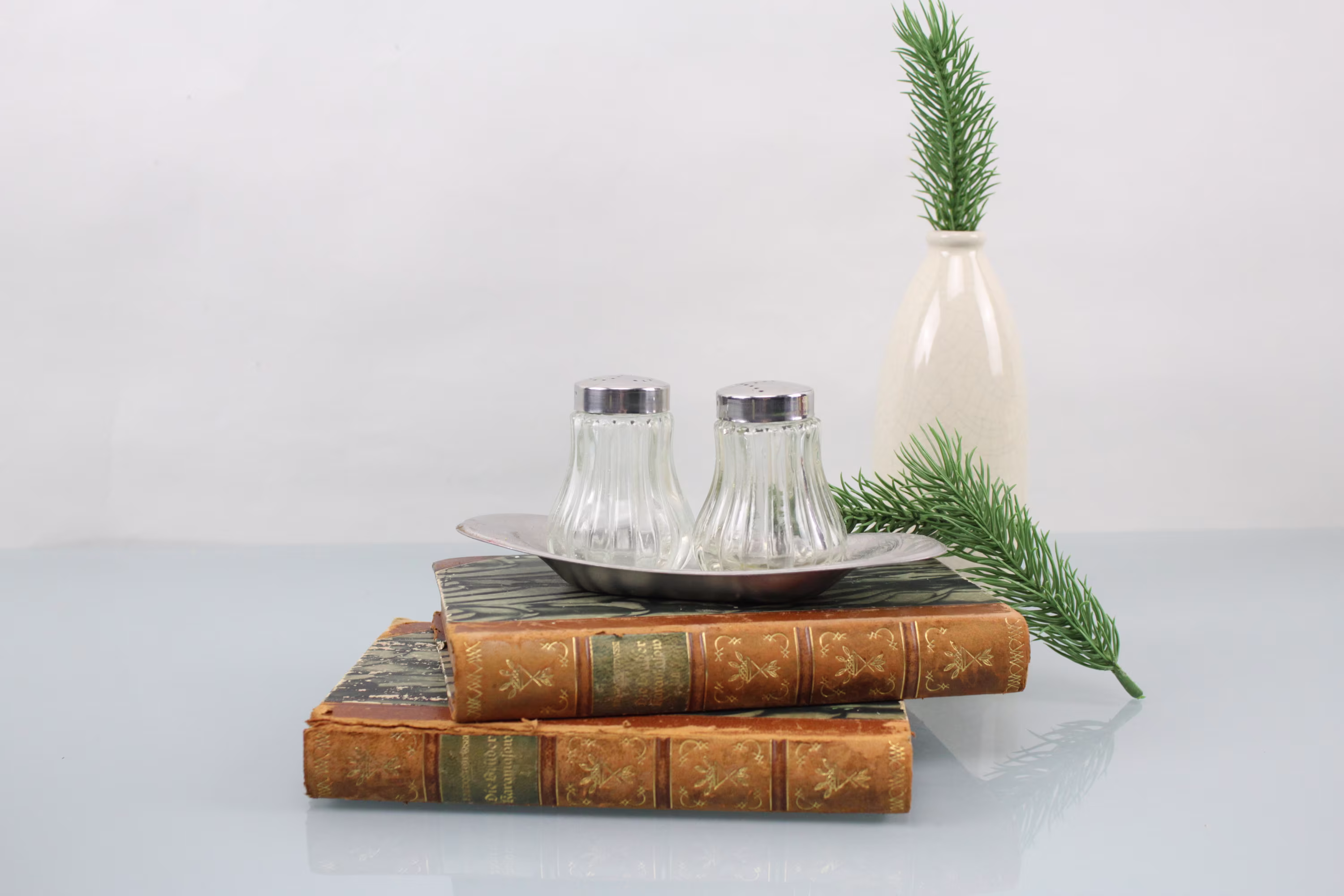 Vintage. Salt & Pepper Shaker On A Serving Plate Beautiful Glass Stainless Material