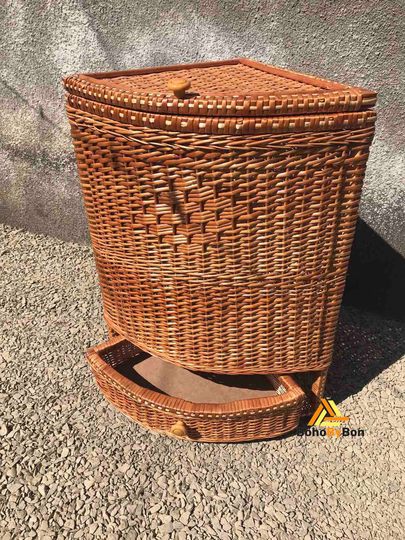 Organic Wicker Laundry Basket, Storage Basket With Lid, Woven Corner Triangle For Wardrobe, Bags & Hampers