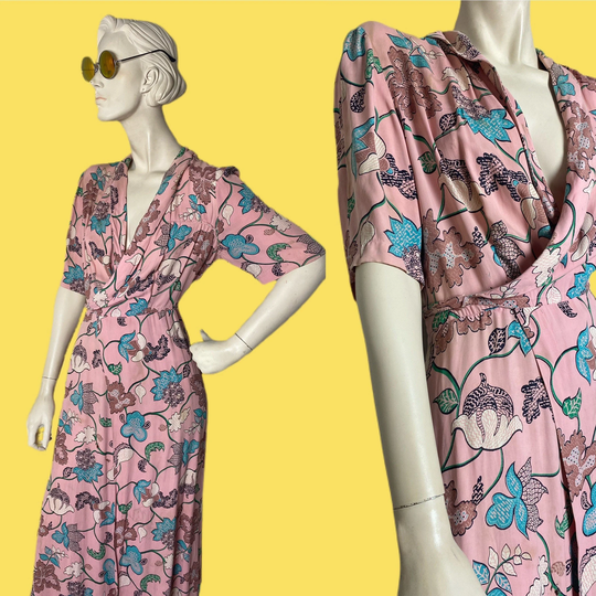 Vintage 1940S Hollywood Robe Dress// Vtg 40S Luxe Floral Powder Pink Wrap Dress // Glam Robe Bold Print