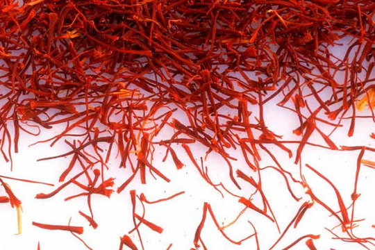 Organic Saffron Spice, Threads, Kesar, Crocus Sativus, Skin Booster, Appetite Management, Ayurvedic Herb, Cooking Spice
