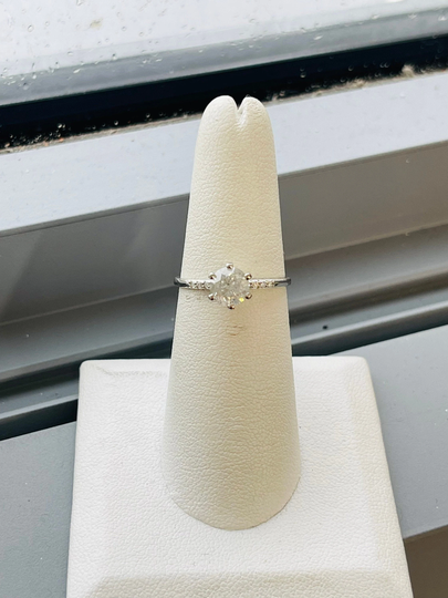 Salt & Pepper Diamond Ring/Engagement Ring Platinum Pt950 Pepper Unique Icy Canadian 0.95Ct Round