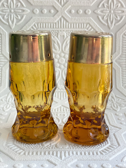 Anchor Hocking Georgian Amber Glass Salt & Pepper Shakers