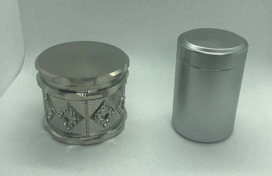 Kitchen Herbs Grinder Zinc Alloy With One Aluminum Storage Jar