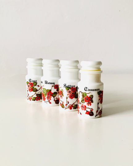 Vintage Set X 4 Cinnamon/Clove/Nutmeg/Safran Spice Jars