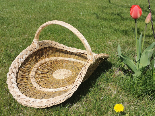 Flower Girl Basket, Wicker, Rustic, Willow , Flower Gathering Fire Place Garden Season Handmade