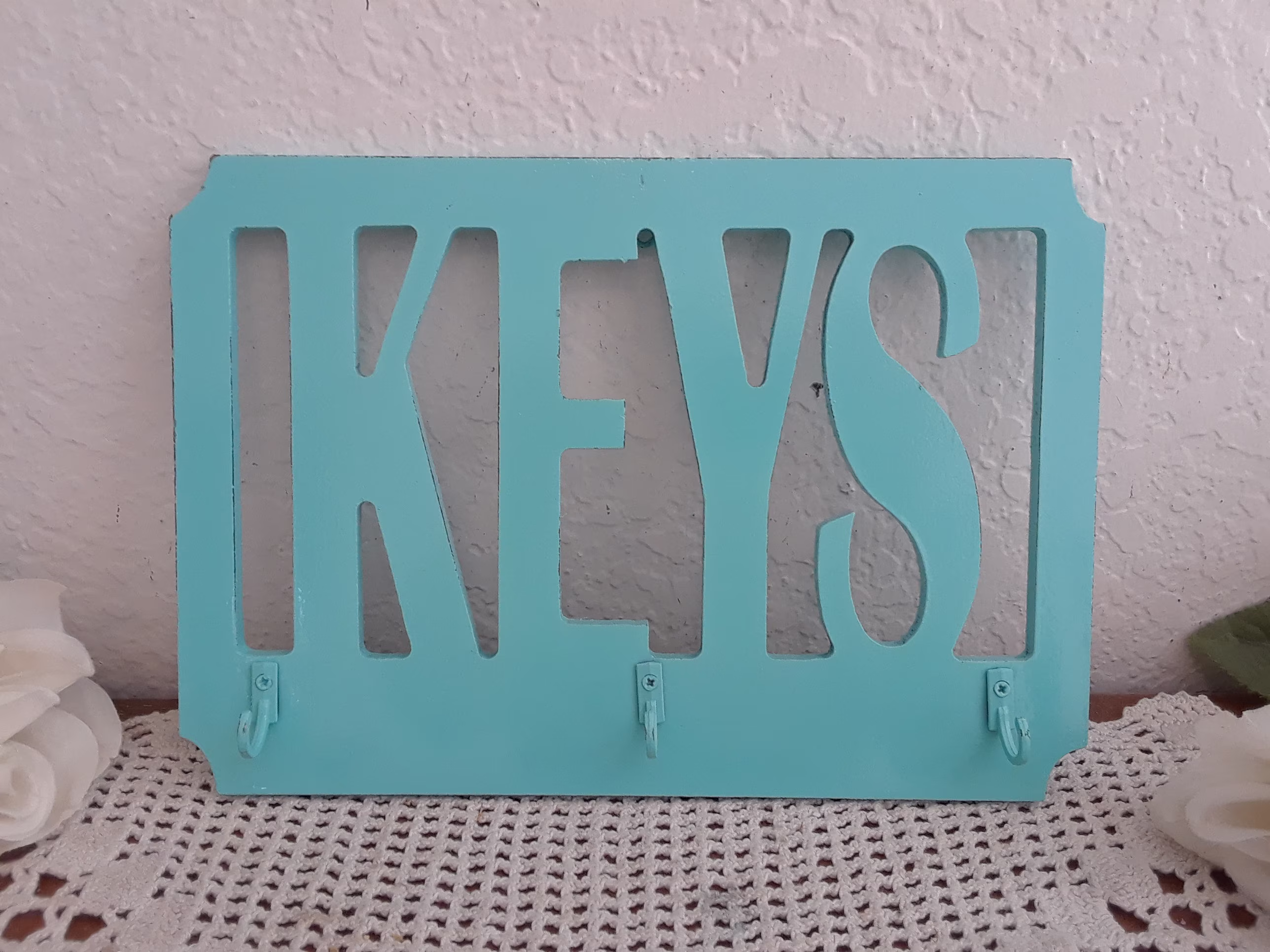 Aqua Mint Green Key Rack Wall Hanging Storage Organizer Dog Leash Holder Beach Cottage Coastal Seaside Tropical Island Florida Home Decor