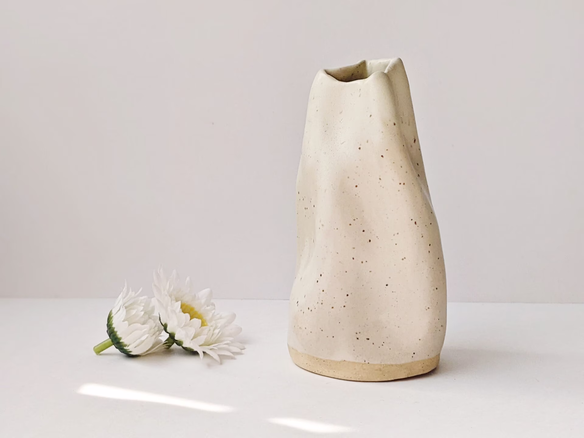 Organic Curvy Stoneware Vase, Made To Order, Mid Century Modern, Warm White, Speckled, Natural, Handmade Pottery, Plant Lover Gift, Abstract