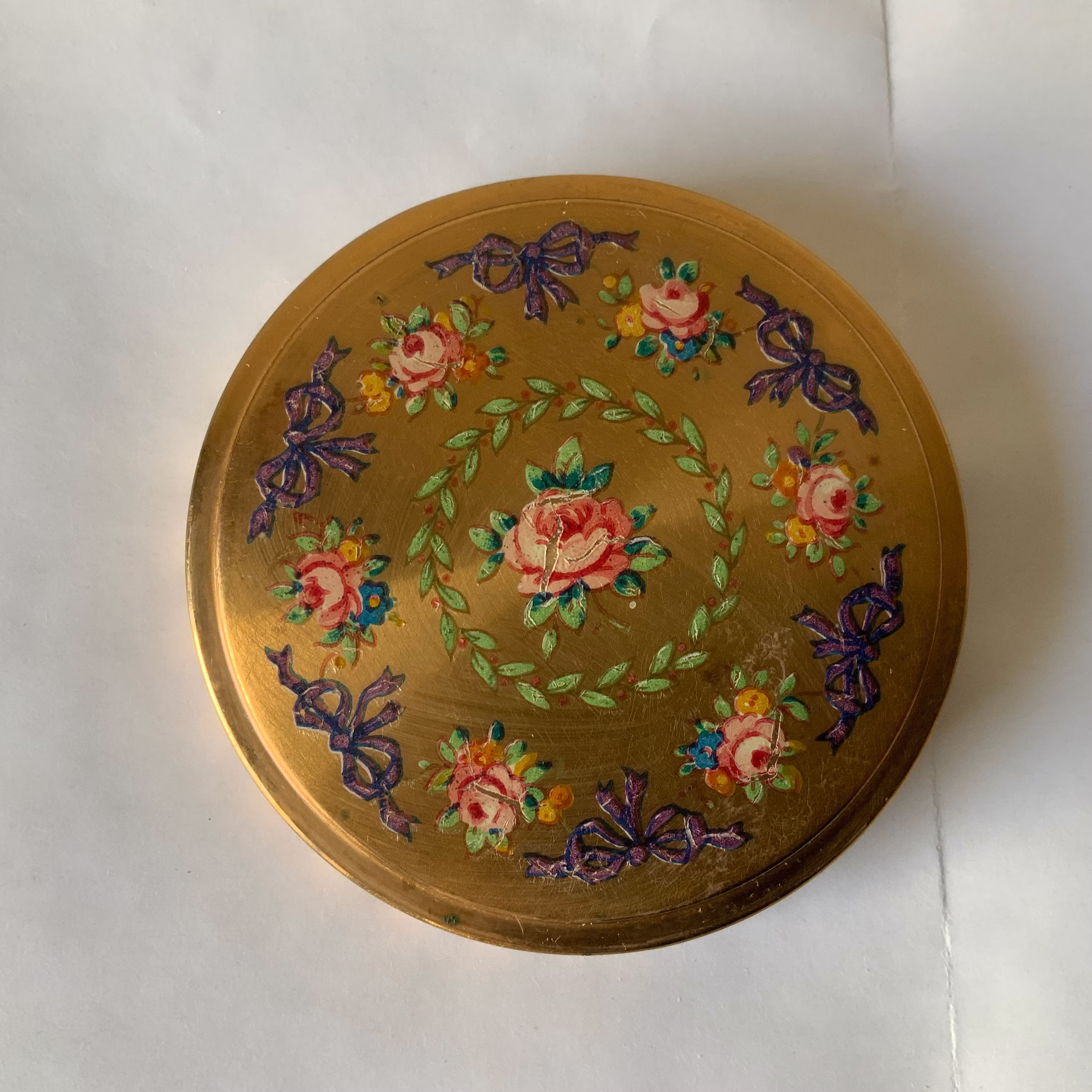 Vintage Mid Century Powder Compact. Floral Design Mimosa