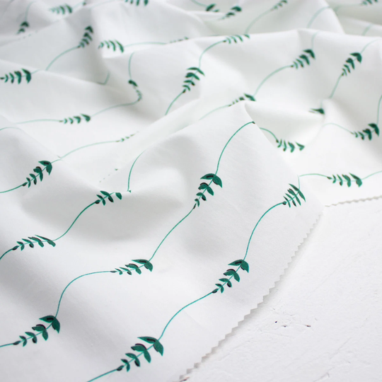Roo-Tid Fabrics | 100% Organic Cotton Poplin 150cm Wide Woven Fabric By The Metre Floral White