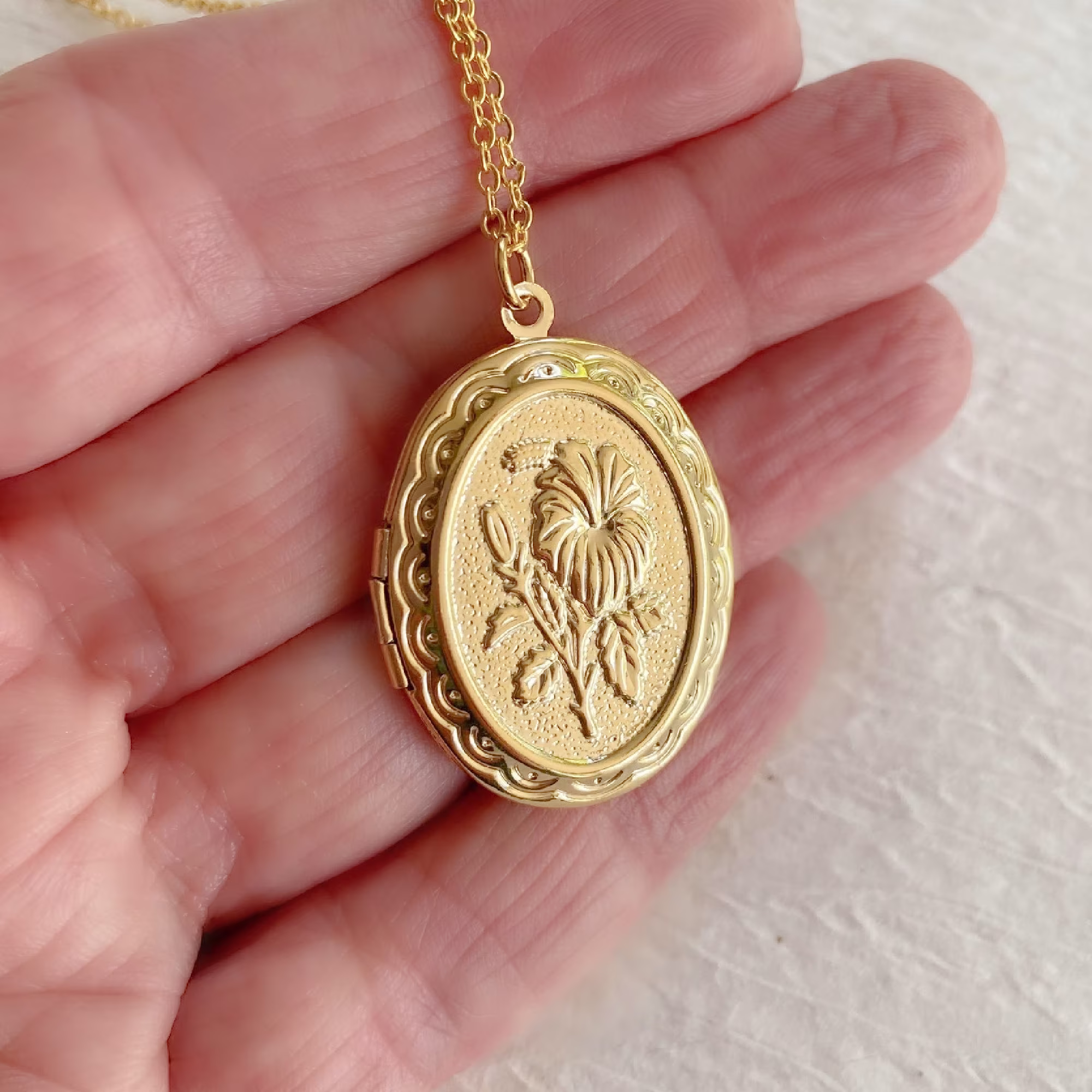 Gold Oval Flower Locket, Hibiscus Flower Locket, Small Picture Photo Locket