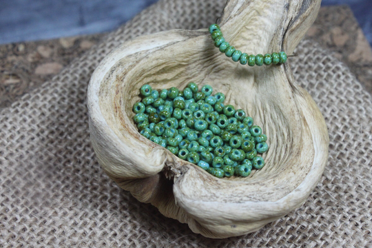 8/0 Turquoise Green Travertine Czech Seed Bead | 10G | B0041, Picasso Beads Size 8, Seed