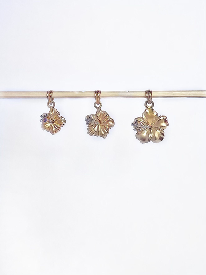 Hawaiian Hibiscus Pendant - Solid 14K Gold