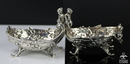 Set Of 2 Victorian Repousse Floral Silver 1895 William Moering, London Matched Master Salt Cellars
