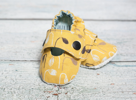 Organic Cotton Baby Shoes - Girl's Mary Jane Gold in Size 4