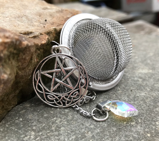 Tea Infuser, Loose Tea Infuser, Mesh Strainer, Herb Pentacle Pentagram Witchcraft Cup Charm, L