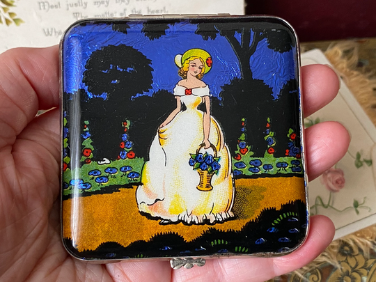 Unusual Antique Art Deco 1930S Gwenda Foiled Back Crinoline Lady Design Vanity Powder Compact | 3