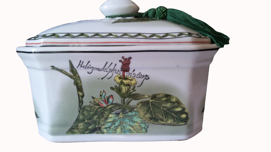 Vintage Covered Hand-Painted Ceramic Box With Silk Tassel