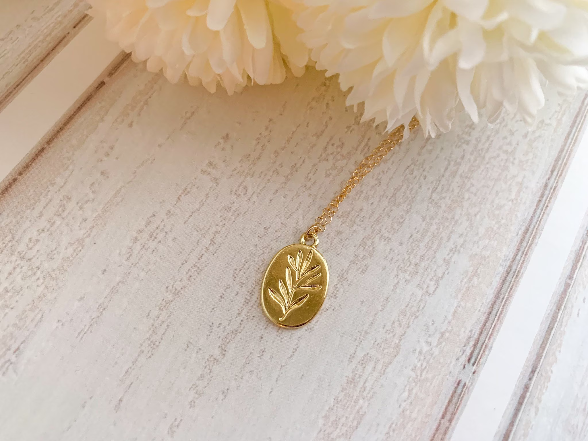 Coin Necklace Floral Necke, Gold Herb , Boho Garden Necklace, Minimalist Best Friend Jewelry, Willa