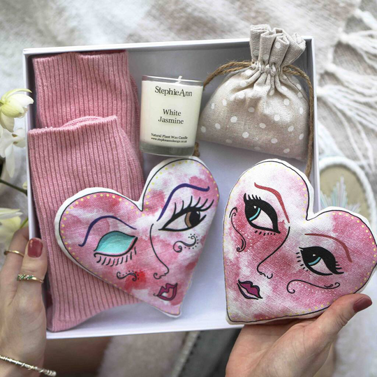 Cosy Relax Gift Box, Hand Warmers, Candle, Bath Salts