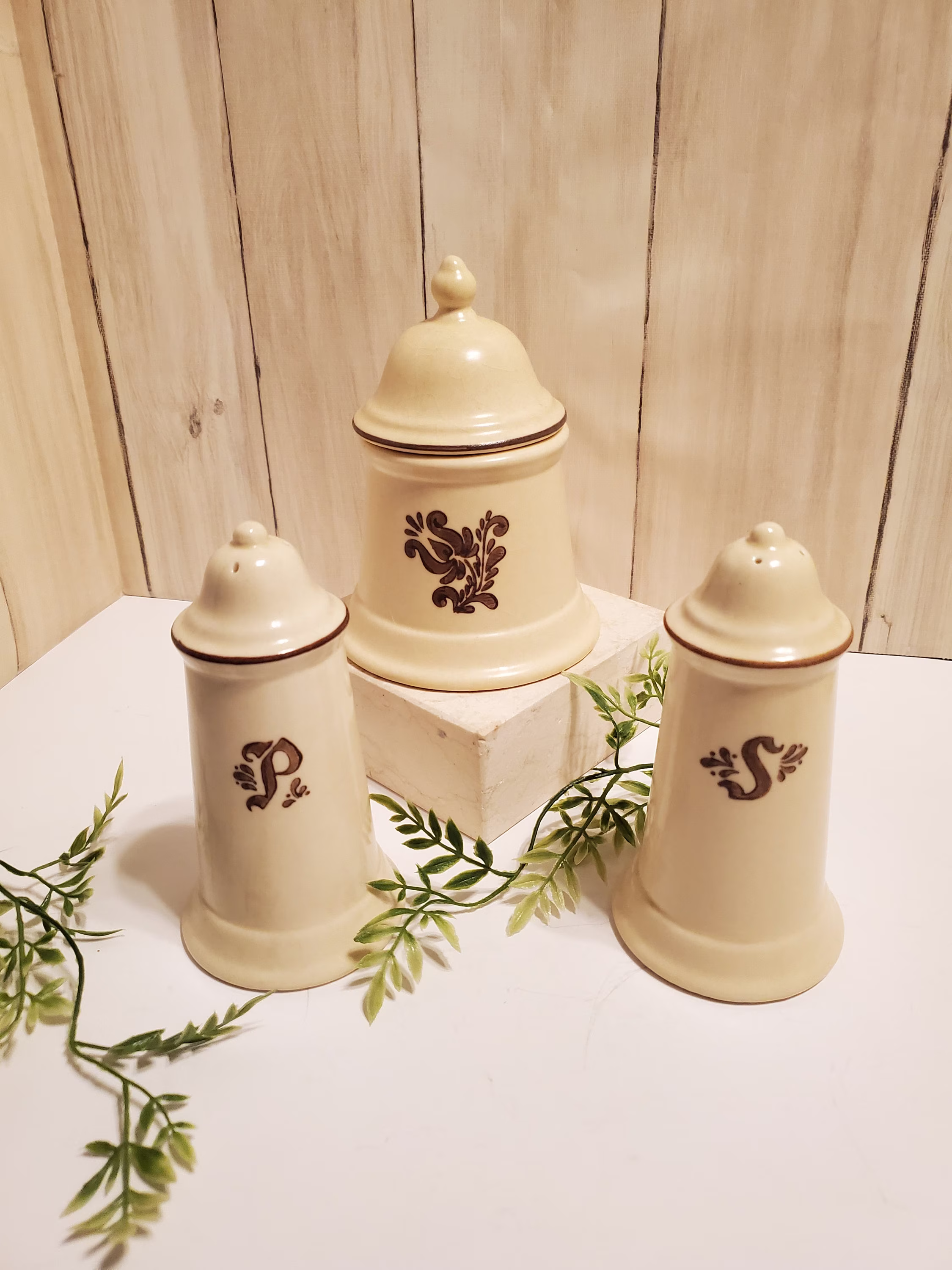 Pfaltzgraff Village Pattern Salt & Pepper With Sugar Bowl, Salt Shakers, Collectables Hostess Gift