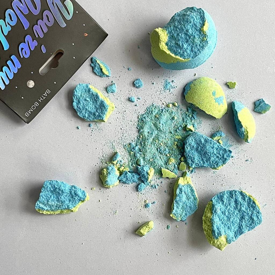 'You're My World' Scented Bath Bomb