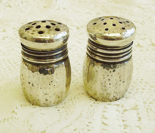 1920S Miniature American Sterling Silver Salt & Pepper Pots Shakers Cruet Set Hammered Gh French Co