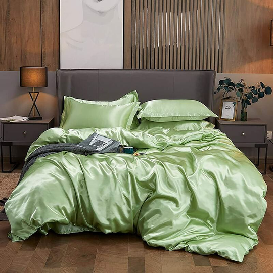 Luxury Solid Color Duvet Cover Set, Super Soft Satin Reversible Duvet Cover with Wrinkle Free All Season Washed Zipper Closure, Amber Green Queen