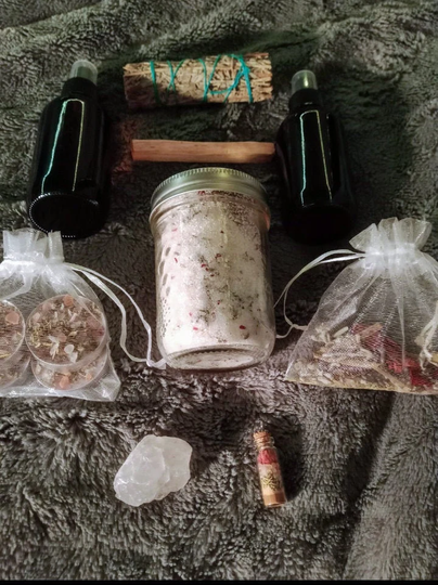 Personalized Love Kit - Bath Salts - Ritual - Spell - Spell Jar - Crystals - Love