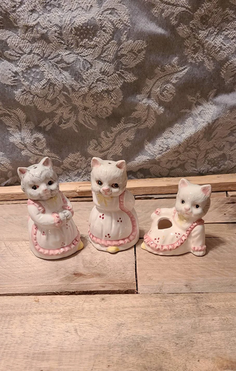 Vintage Cat Salt & Pepper Shakers With Toothpick Holder Ceramic & Cats